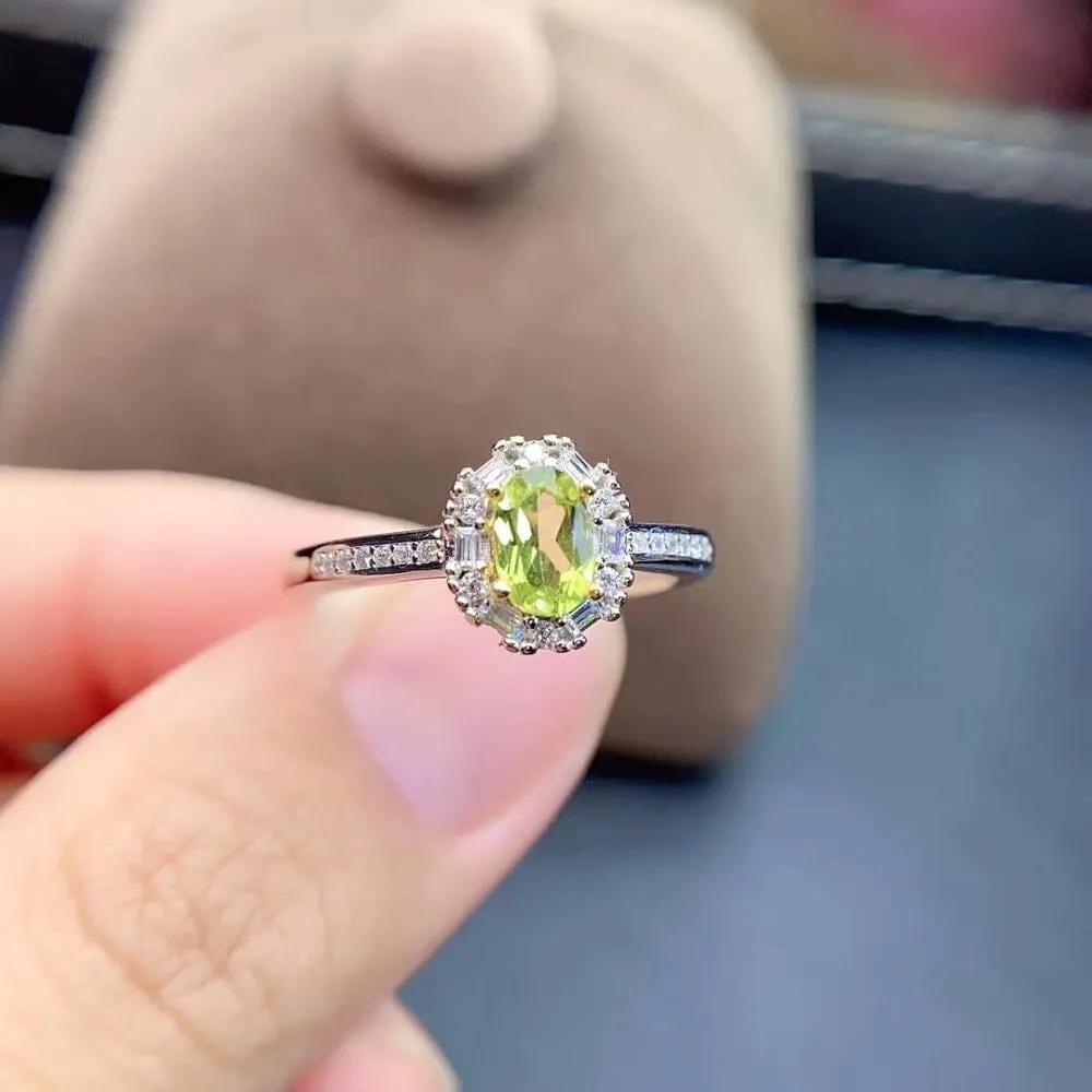 Lovely Princess Peridot Silver Ring