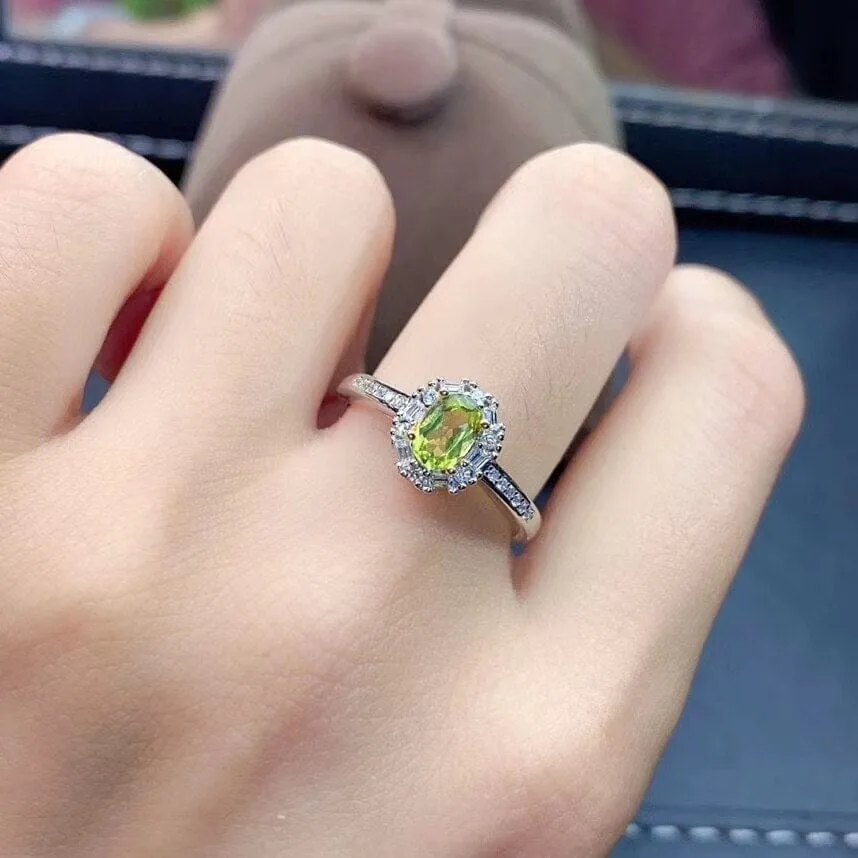 Lovely Princess Peridot Silver Ring