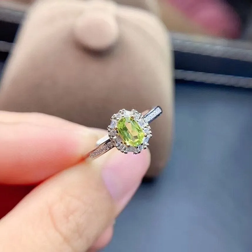 Lovely Princess Peridot Silver Ring